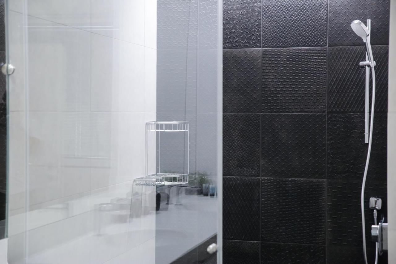 Yalarent Midtown Towers Tlv Apartment Tel Aviv Exterior photo